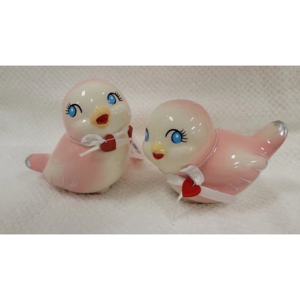 Pair 2023 Valentine's Day Ceramic Love Birds Figure Spritz Retro-Style Set